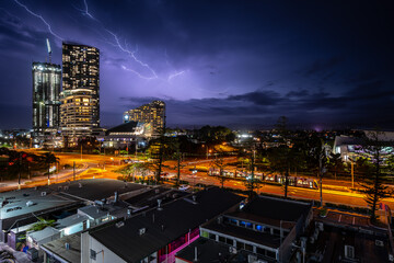 Obraz premium Gold Coast, Queensland, Australia - Lightning in Broadbeach