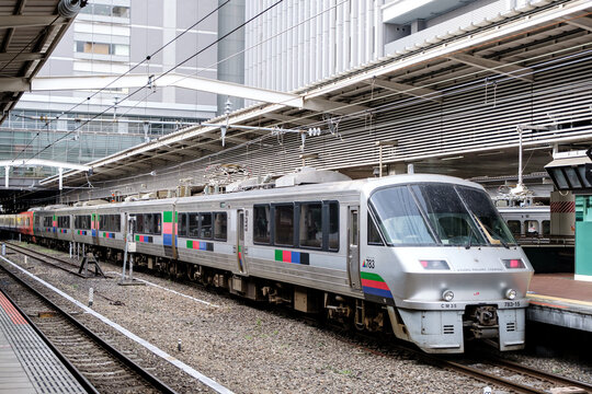 FUKUOKA, JAPAN - DEC 17, 2023: JR Kyushu 783 Series "Midori" Limited Express train for Sasebo at Hakata Station platform