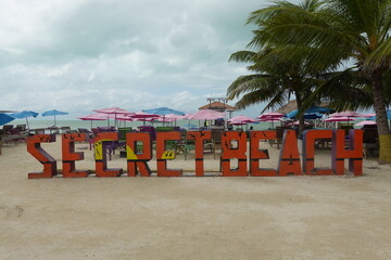 Belize - Ambergris Caye - Island Views © Karen