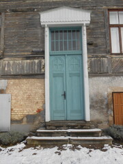 Fototapeta na wymiar old wooden door. europe, latvia.