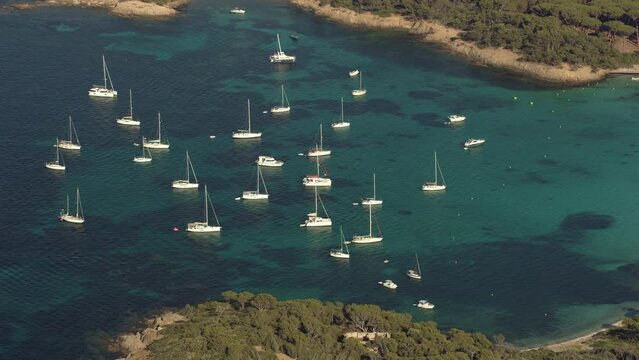 vue a&eacute;rienne de porquerolles