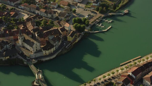 vue a&eacute;rienne de seyssel