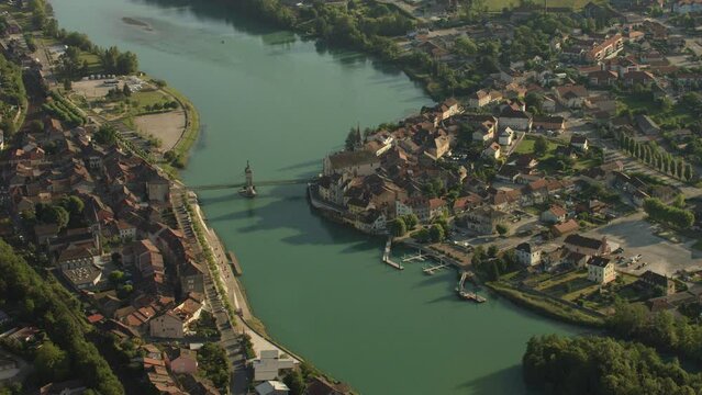 vue a&eacute;rienne de seyssel