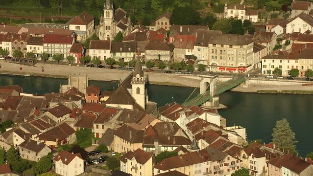 vue a&eacute;rienne de seyssel