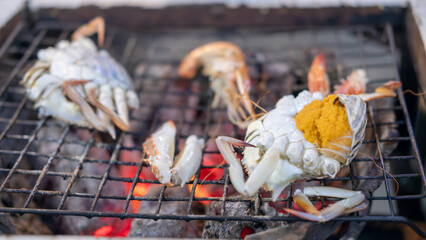 Close up of delicious grilled seafood pla - obrazy, fototapety, plakaty