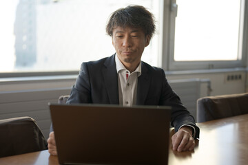 余裕でこなすビジネスマン