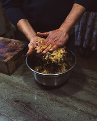 Preparing an empanada