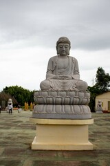 Obraz premium Buda Amitabha. Templo Budista Chen Tien. Foz do Iguaçu, Paraná.