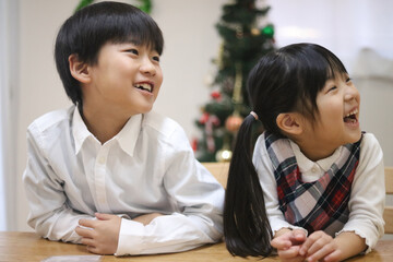 笑顔の子供たち　クリスマスイメージ