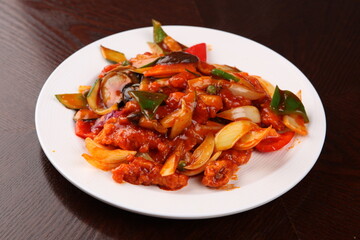 fried shrimps and spicy chill sauce