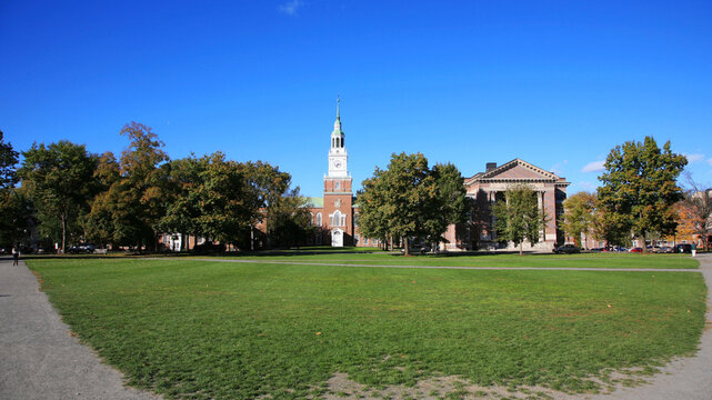 Baker-Berry Library, Dartmouth College in early fall, Hanover, NH, USA