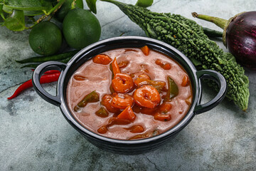 Thai red curry with prawn