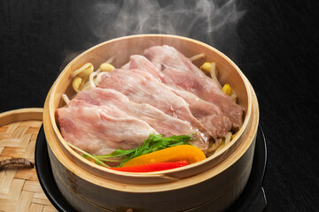 蒸し豚料理　Healthy steamed pork home cooking