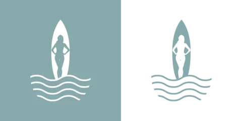 Fototapeten Logo club de surf. Silueta de mujer de pie frente a tabla de surf en espacio negativo con olas de mar © teracreonte
