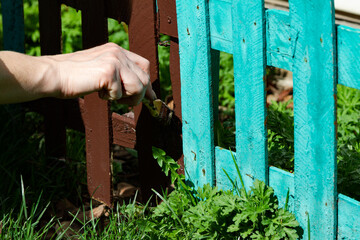 painting a small pantsuit