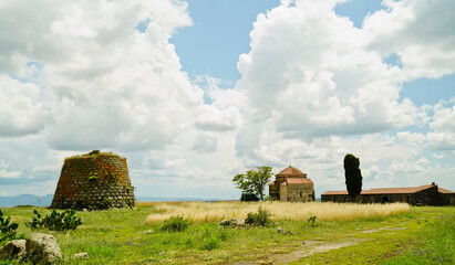 Nuraghe e Chiesa di Santa Sabina. Silanus, Provincia di Nuoro, Sardegna, Italy