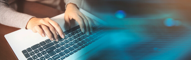 Business woman hands typing on laptop computer keyboard - obrazy, fototapety, plakaty