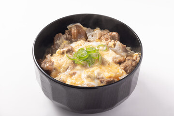 牛すじ卵とじ丼