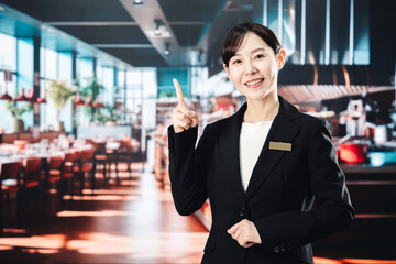 高級レストランで働く女性