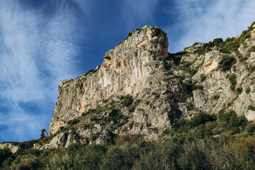 Fototapeta na wymiar Picturesque mountains in the Eze-sur-Mer area, on the French Riviera