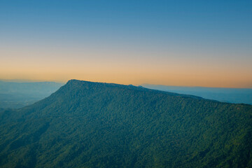 Obraz premium beautiful morning landscape Pha Hua Sing Viewpoint, Phu Thap Buek, Phetchabun Province, Thailand