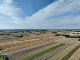 Obszary rolnicze, gdzie jest świeże powietrze świeżą żywność od małych lokalnych gospodarstw, ekologiczna polska wieś. 
