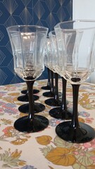 Verre à vin cristal d’Arques Luminarc octogonal modèle Octime Black Esso