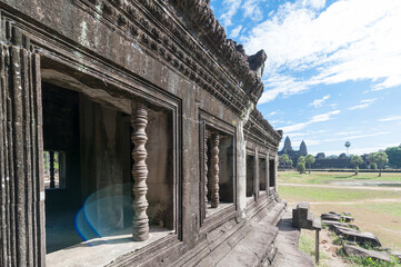  Angkor wat window
