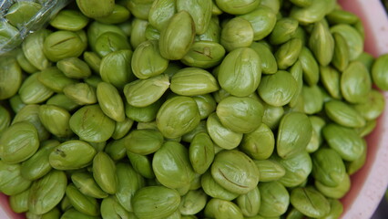 petai in traditional market