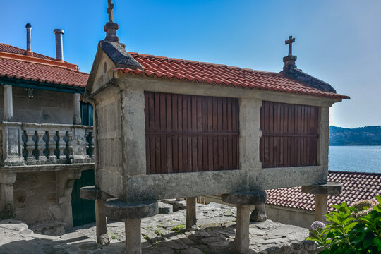 The h&oacute;rreo, a typical agricultural construction in Galicia and Asturias, Combarro, Pontevedra province, Galicia, Spain