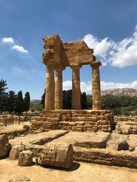 Tempel 1