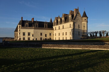 Fototapeta na wymiar Le château royal, vue de l'extérieur, ville de Amboise, département de l'Indre et Loire, France