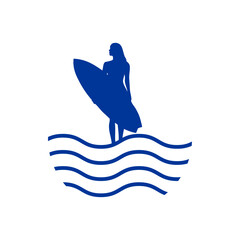 Logo club de surf. Silueta de mujer de pie sujetando una tabla de surf con olas de mar