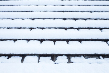 雪の降り積もった階段 鳥取県 布勢運動公園 - obrazy, fototapety, plakaty
