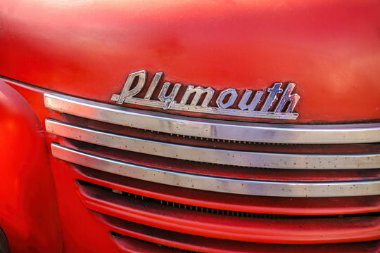 PLYMOUTH Car Lettering in Detail