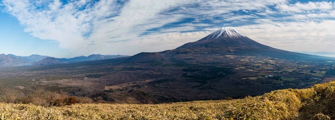 山梨百名山　竜ヶ岳からの富士の絶景　