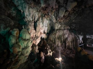 Angle Cave, Laos