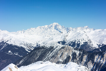 Fototapeta na wymiar Mont Blanc seen from Courchevel 1650, French Alps