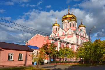Fototapeta na wymiar Smolensk Orthodox Church in Oryol city