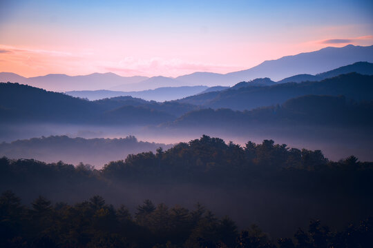 Sunrise over the Great Smoky Mountains in Tennessee. These Blue Ridge mountains are like no other!