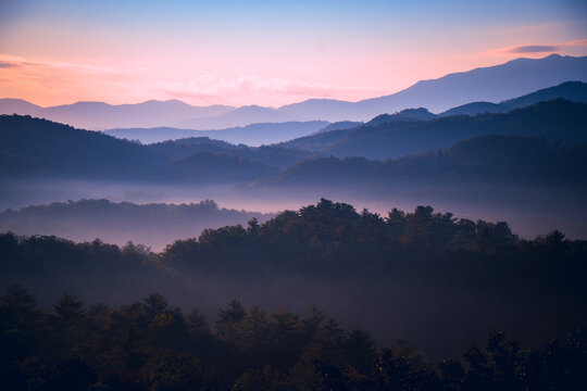 Sunrise over the Great Smoky Mountains in Tennessee. These Blue Ridge mountains are like no other!