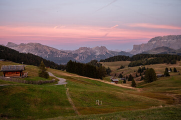 Sonnenuntergang Bergpanorama in Südtirol