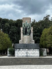 monument to the soldiers