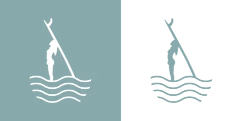 Fototapeten Logo club de surf. Silueta de mujer de pie con tabla de surf apoyada en la cabeza con olas de mar © teracreonte