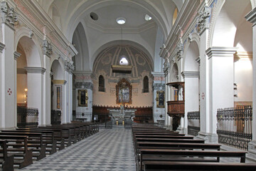 interno della chiesa del complesso monumentale di Santa Croce a Bosco Marengo (Alessandria)