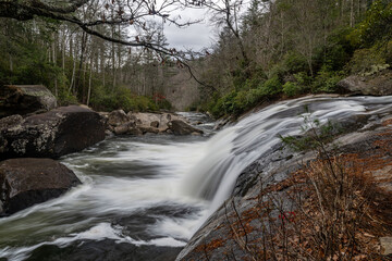 Fototapeta premium turtleback falls gorges state park nc