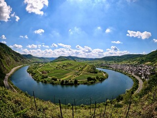 Mosel Moselschleife green and blue water germany