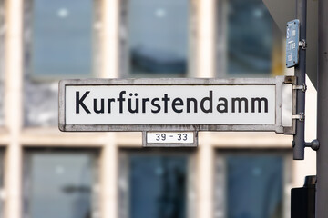 Straßenschild Kurfürstendamm Kudamm Berlin