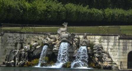 Reggia di Caserta, parco, stature,fontana, vasca, italy