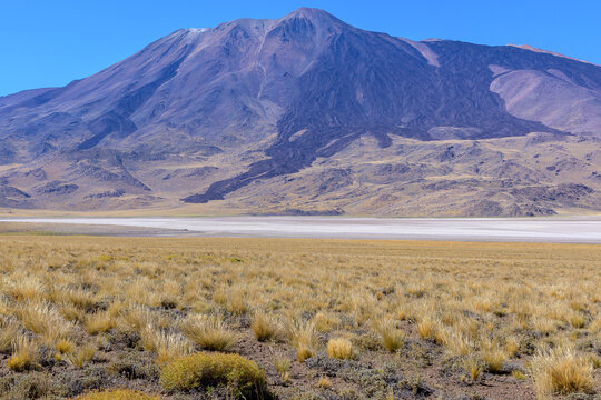 Volc&aacute;n Tromen - Parque Provincial El Tromen - Neuqu&eacute;n